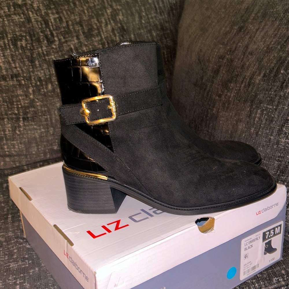 Liz Claiborne boots